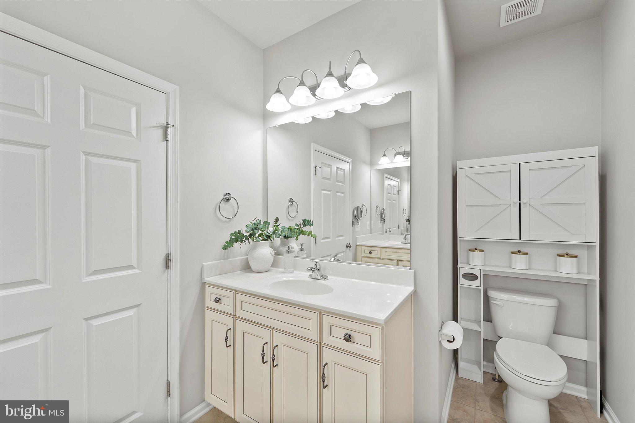 10512 BLAZING STAR LOOP