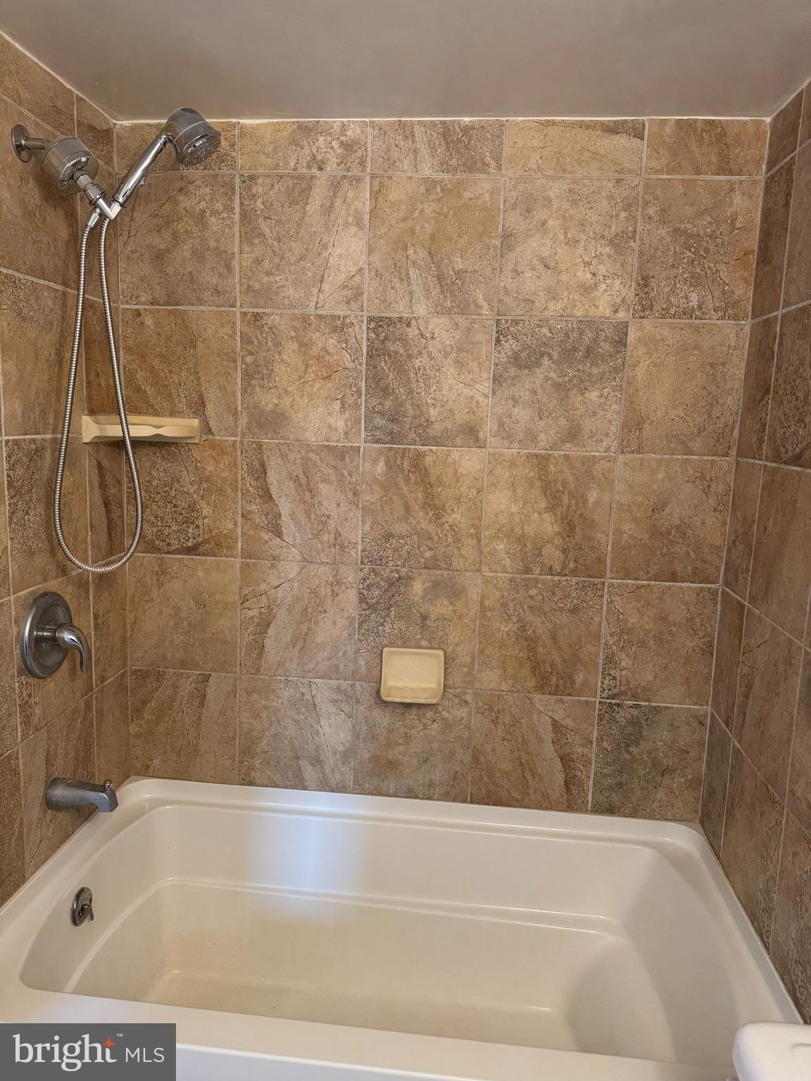 7597 GALES COURT 7A 202