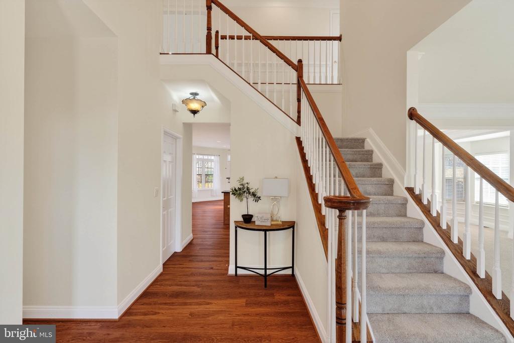 3313 LADY CATHERINE CIRCLE