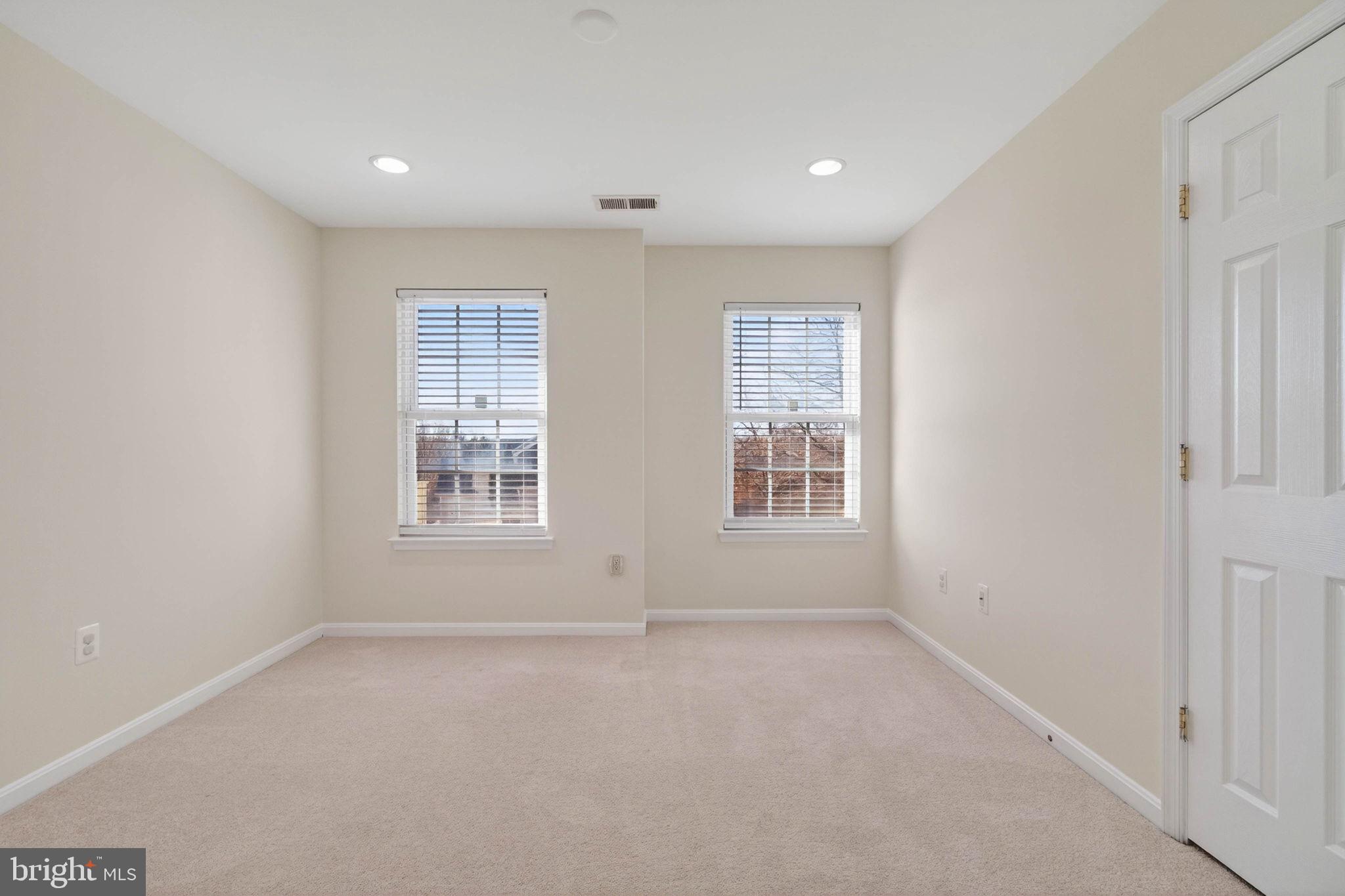 3313 LADY CATHERINE CIRCLE