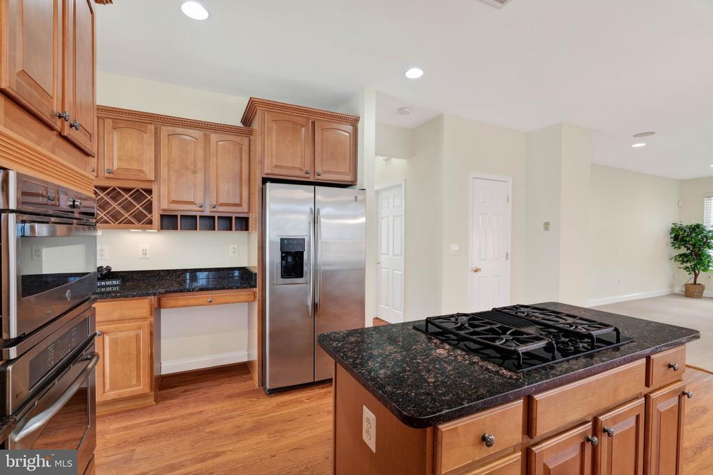 3313 LADY CATHERINE CIRCLE