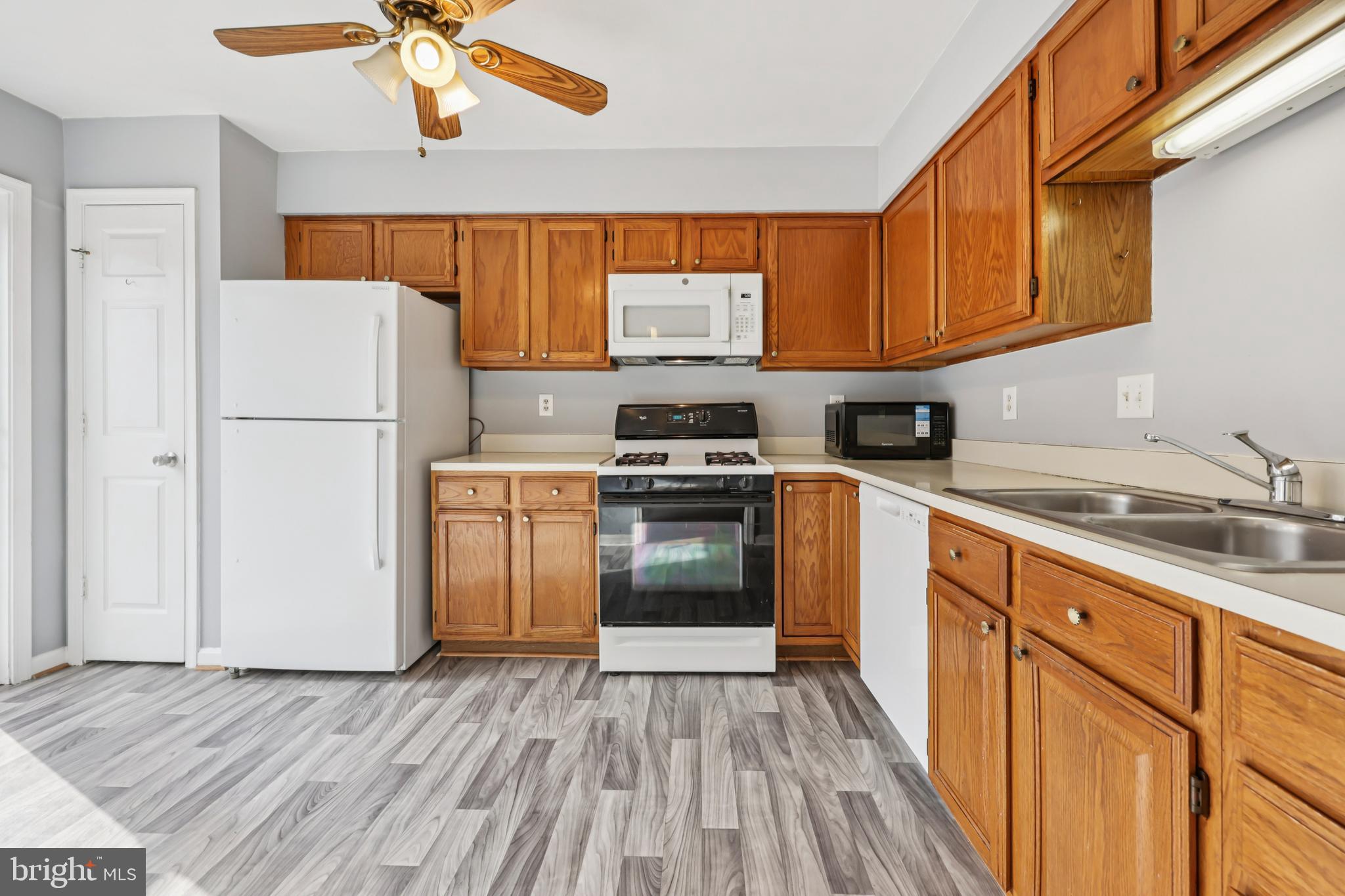 7860 REBEL WALK DRIVE