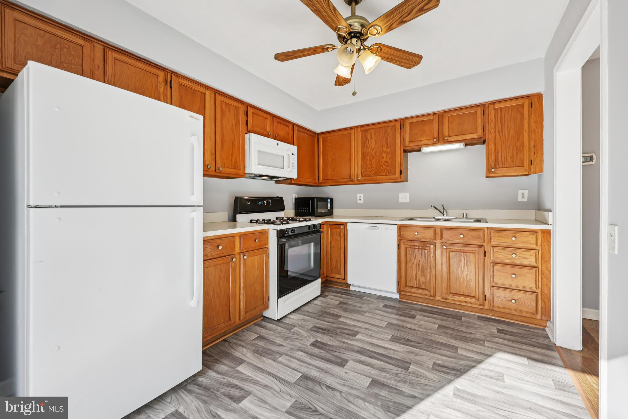 7860 REBEL WALK DRIVE