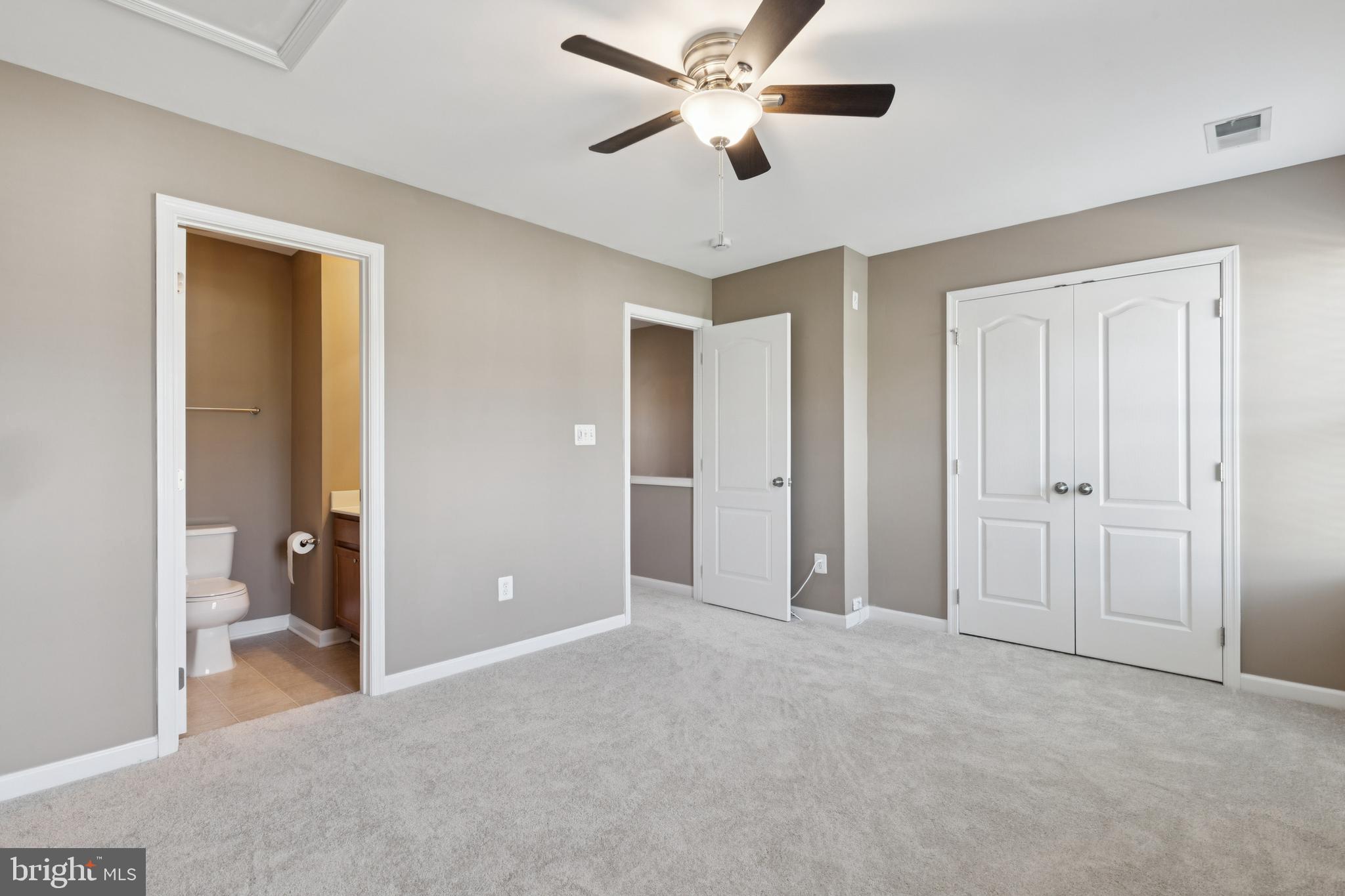 2922 TRUFFLE OAK PLACE