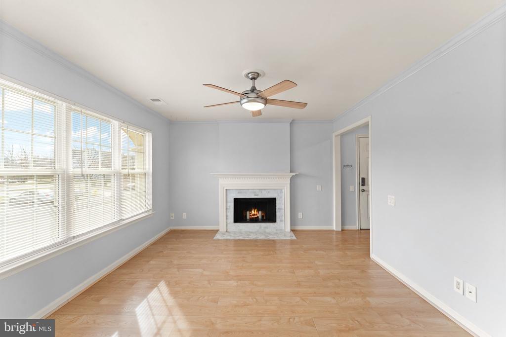 8068 STONEWALL BRIGADE COURT 204