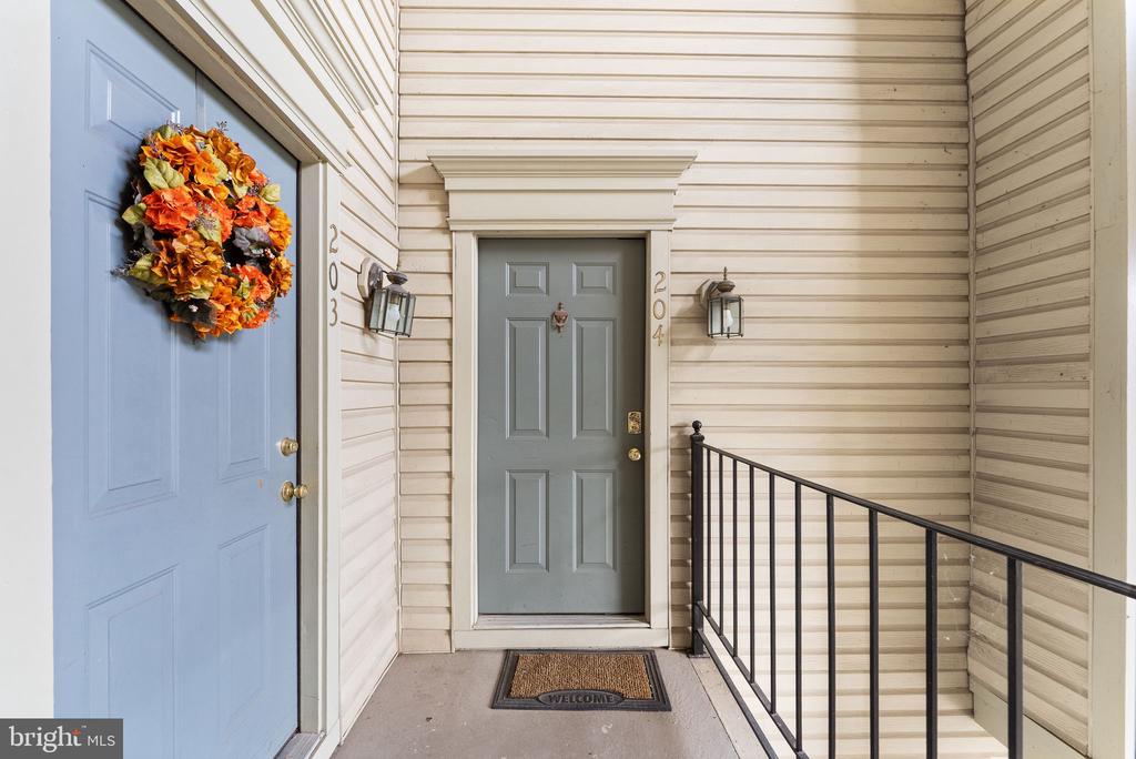 8068 STONEWALL BRIGADE COURT 204
