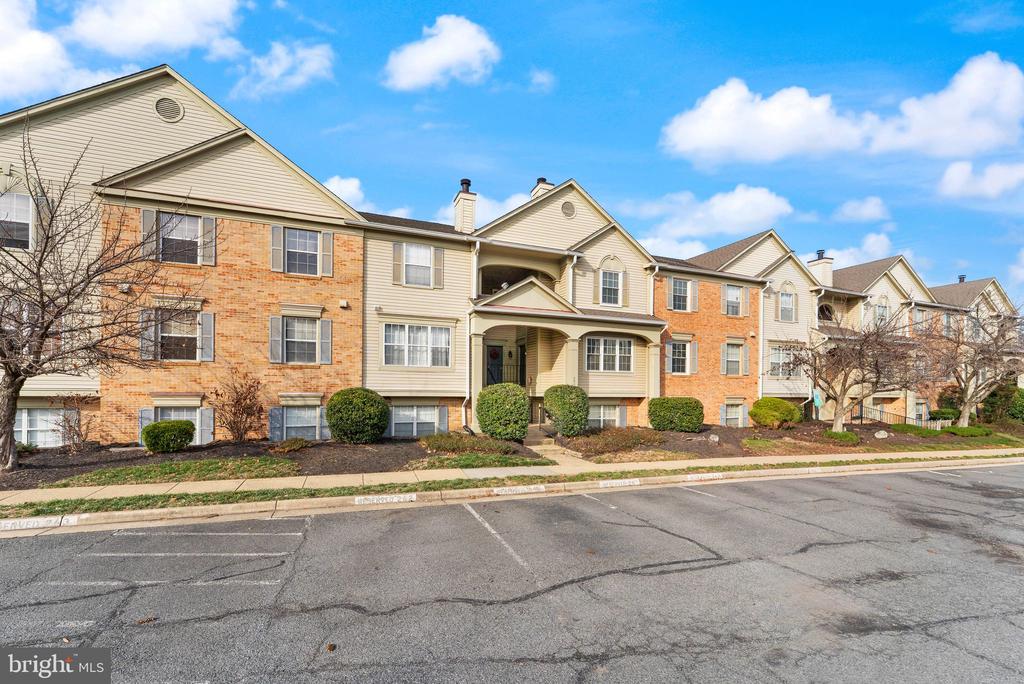 8068 STONEWALL BRIGADE COURT 204