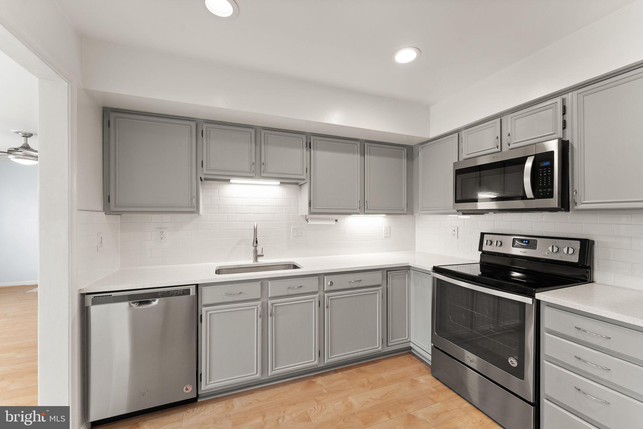 8068 STONEWALL BRIGADE COURT 204