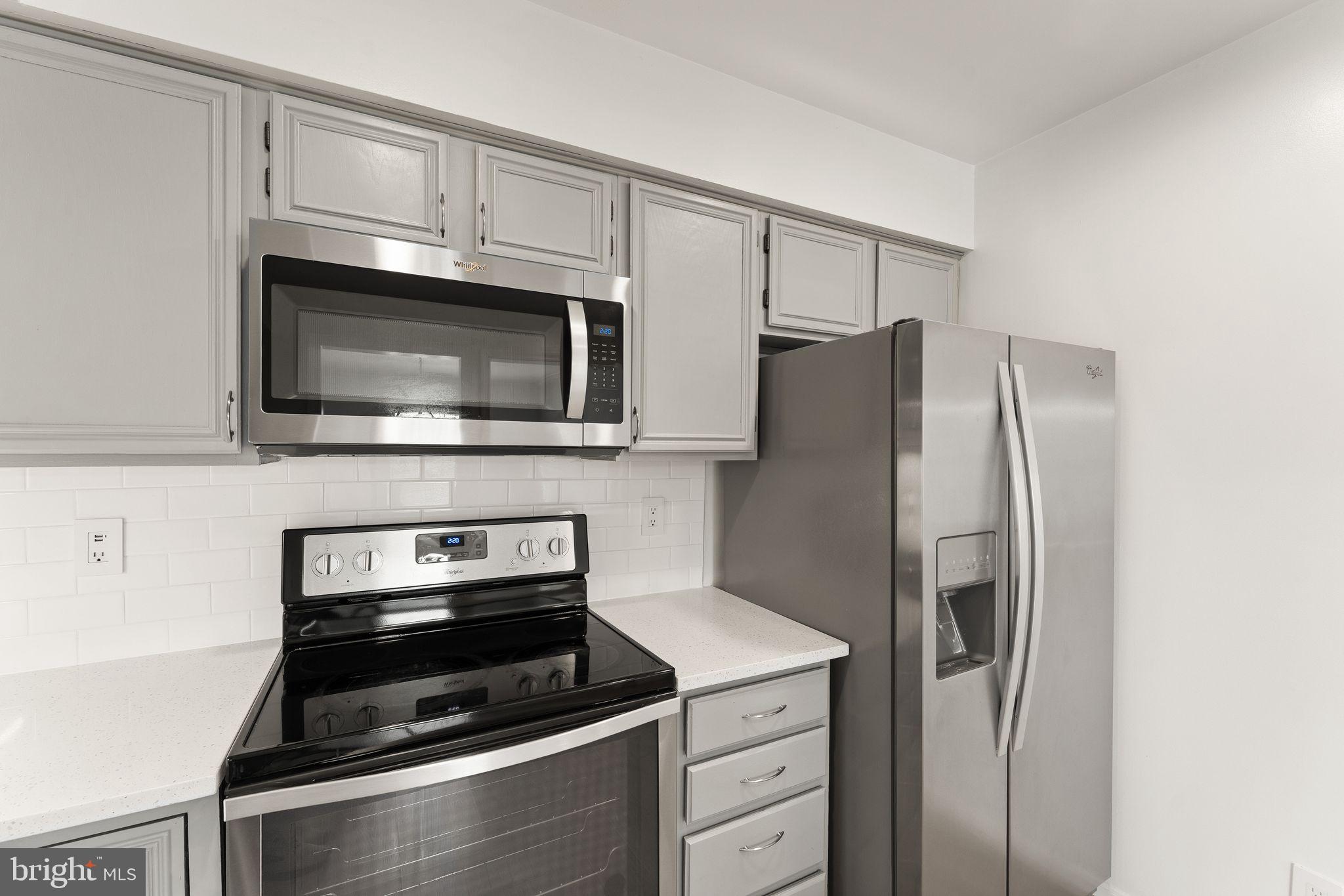 8068 STONEWALL BRIGADE COURT 204