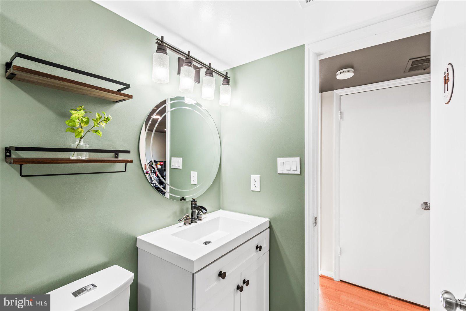 3470 LYON PARK COURT