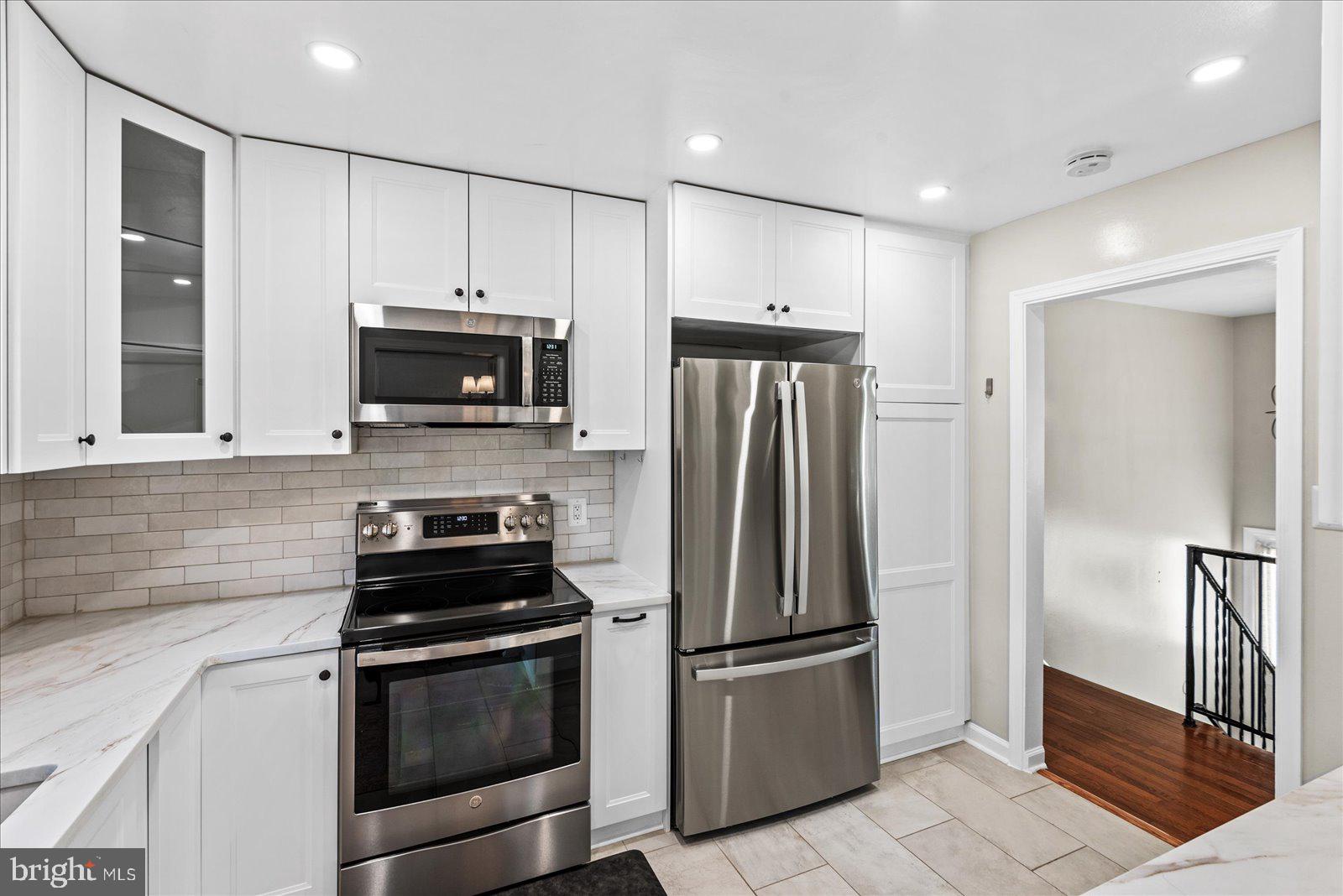 3470 LYON PARK COURT