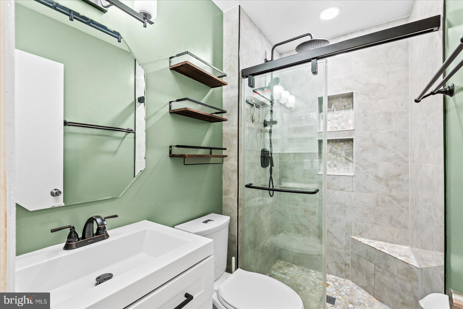 3470 LYON PARK COURT