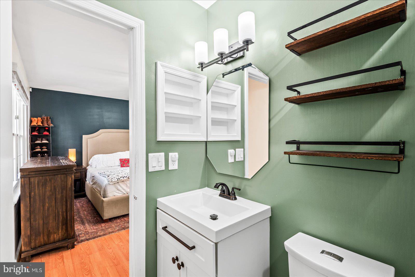 3470 LYON PARK COURT