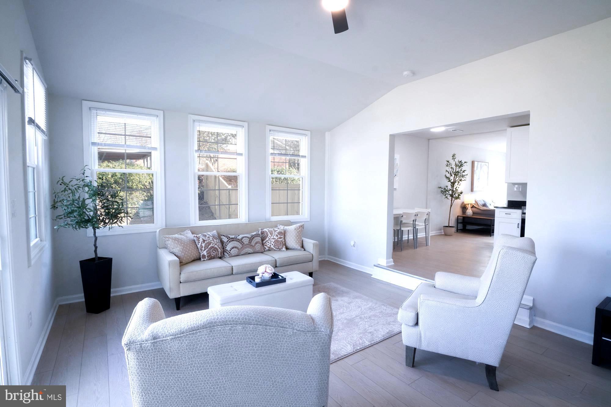 3308 BRADFORD STREET