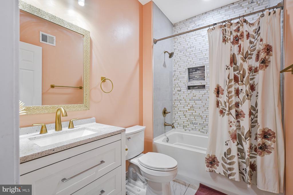 14051 HEATHERS OVERLOOK COURT