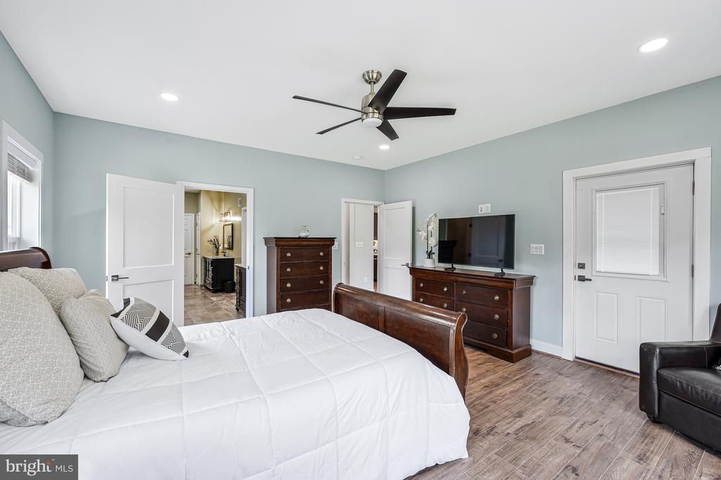 14051 HEATHERS OVERLOOK COURT
