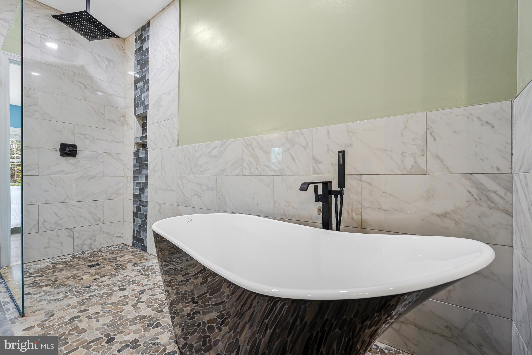 14051 HEATHERS OVERLOOK COURT