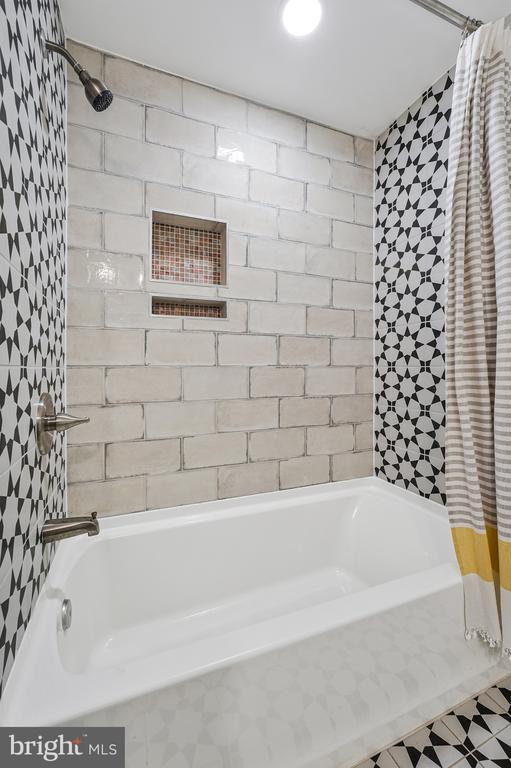 14051 HEATHERS OVERLOOK COURT