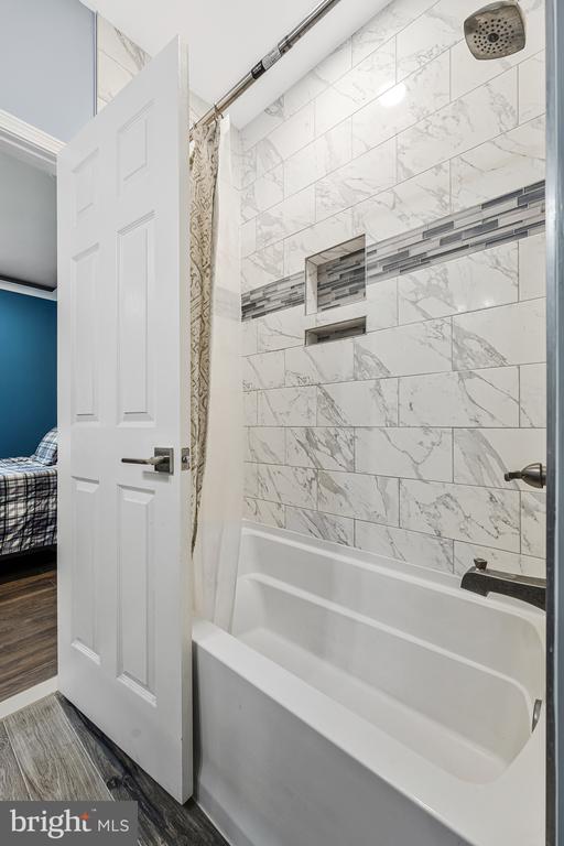 14051 HEATHERS OVERLOOK COURT