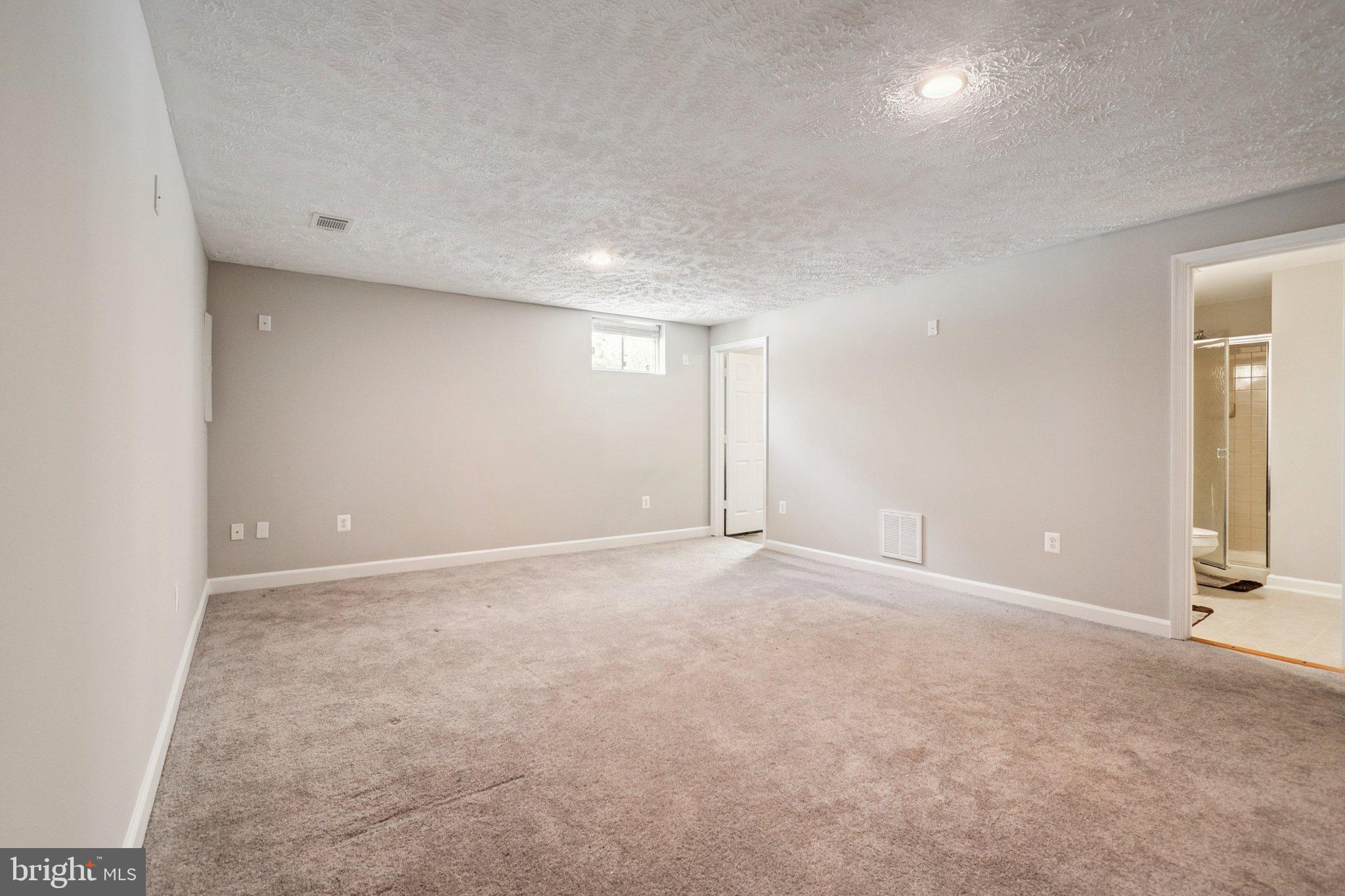 12138 SALEMTOWN DRIVE