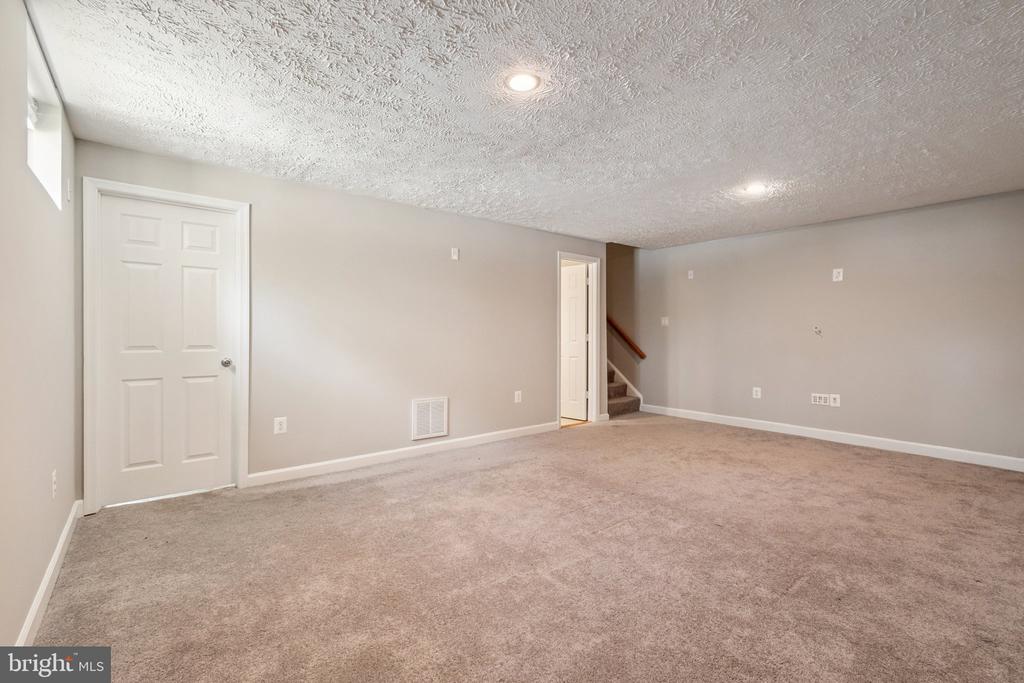 12138 SALEMTOWN DRIVE