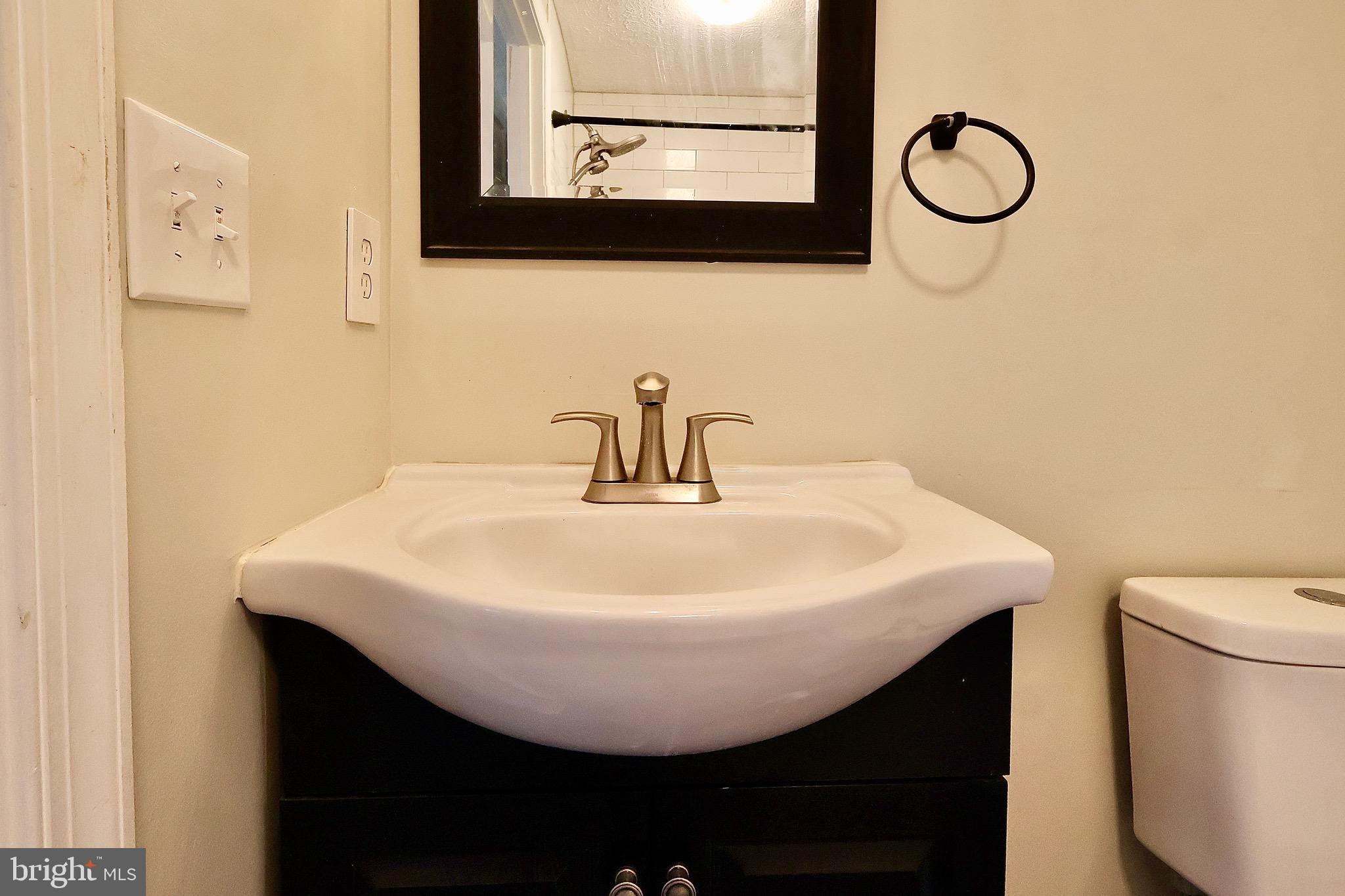 3560 SHERBROOKE CIRCLE 103