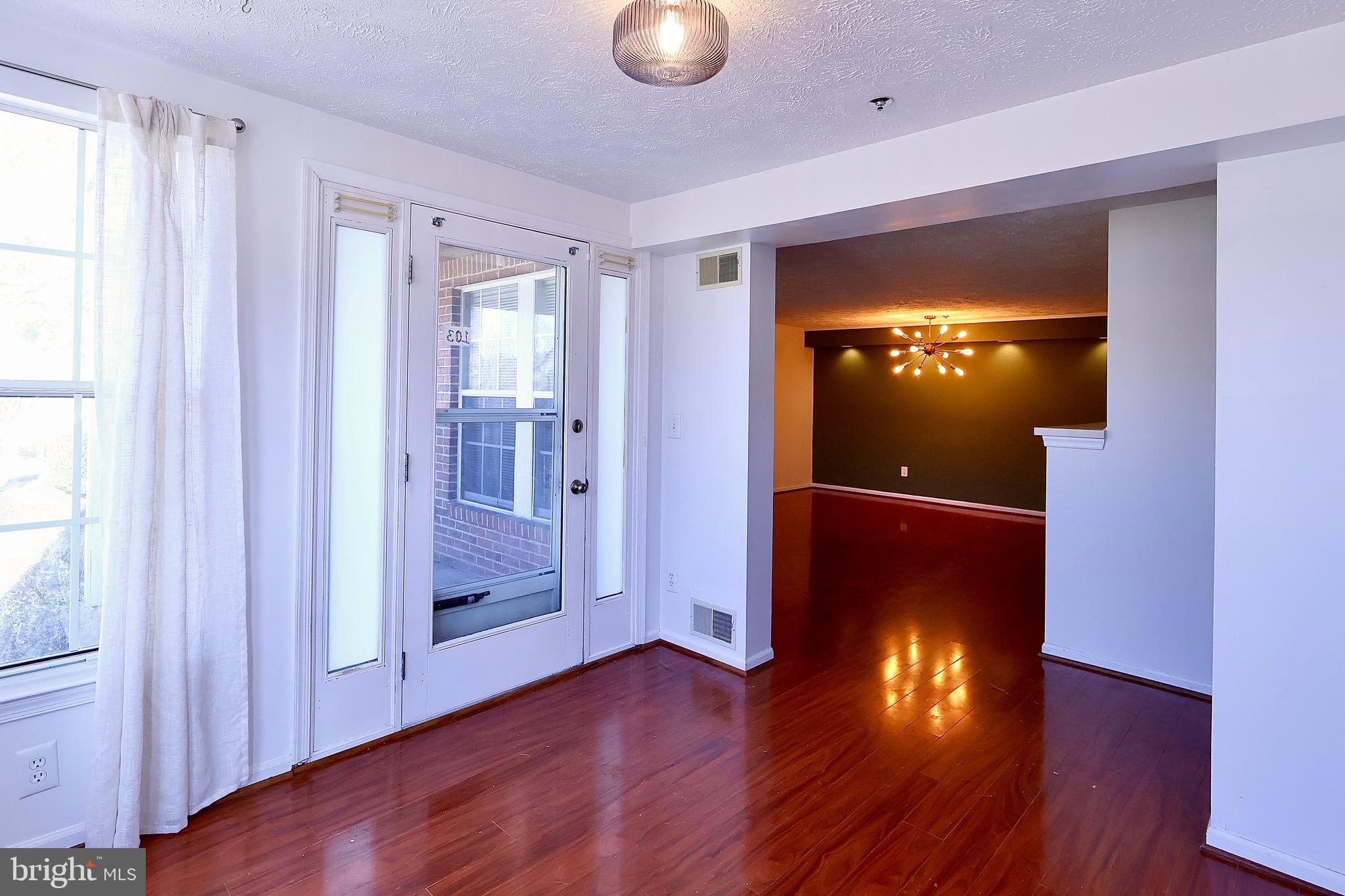 3560 SHERBROOKE CIRCLE 103