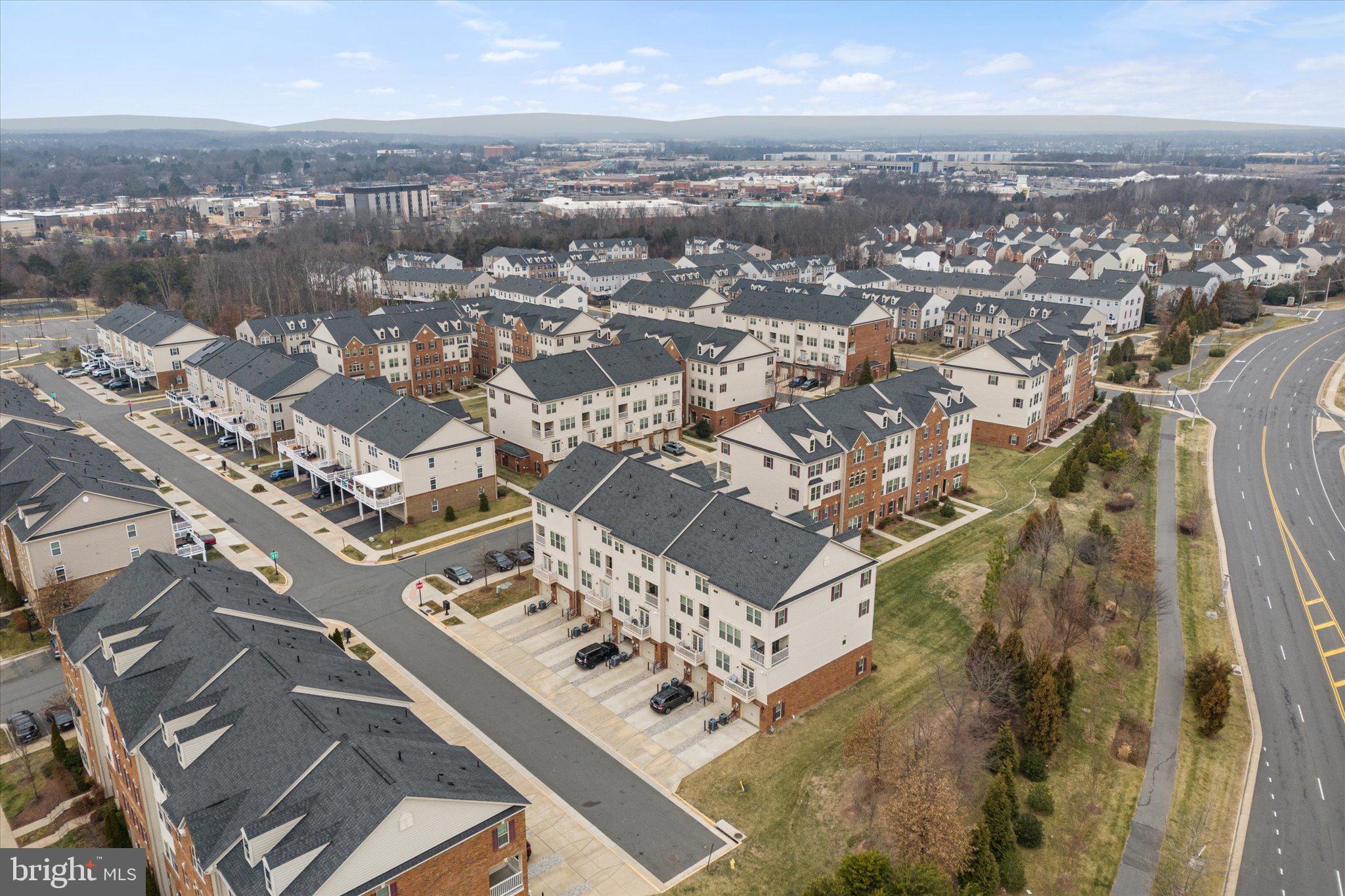 7861 CULLODEN CREST LANE