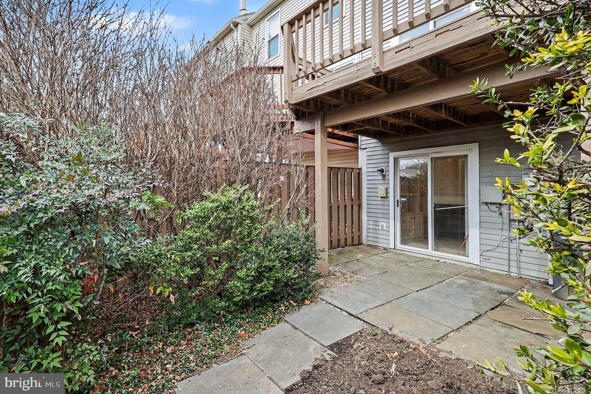 2003 PADDLE BOAT LANE