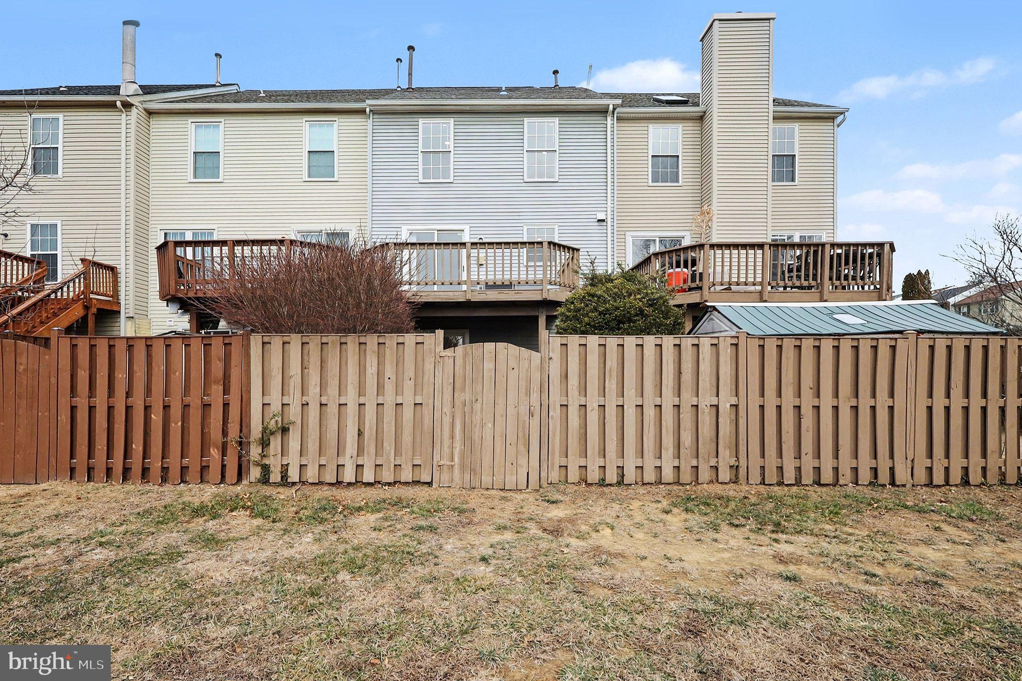 2003 PADDLE BOAT LANE