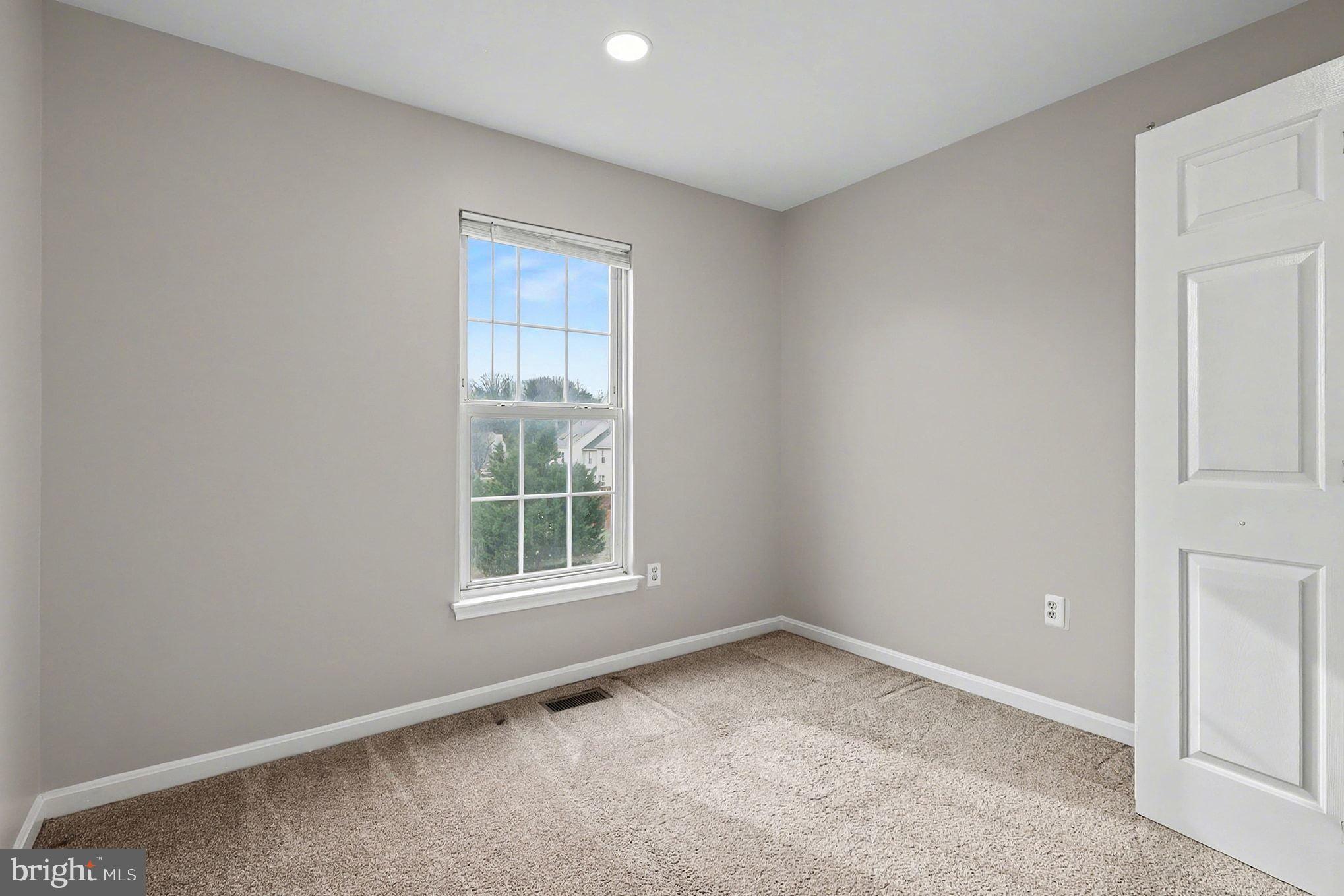 2003 PADDLE BOAT LANE