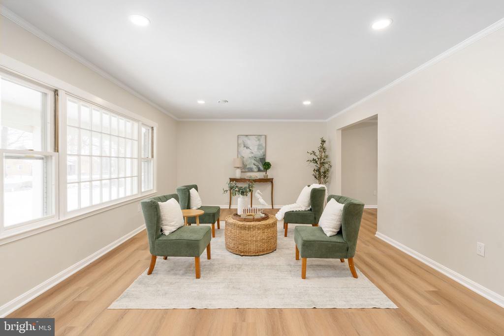 3234 RIVERVIEW DRIVE