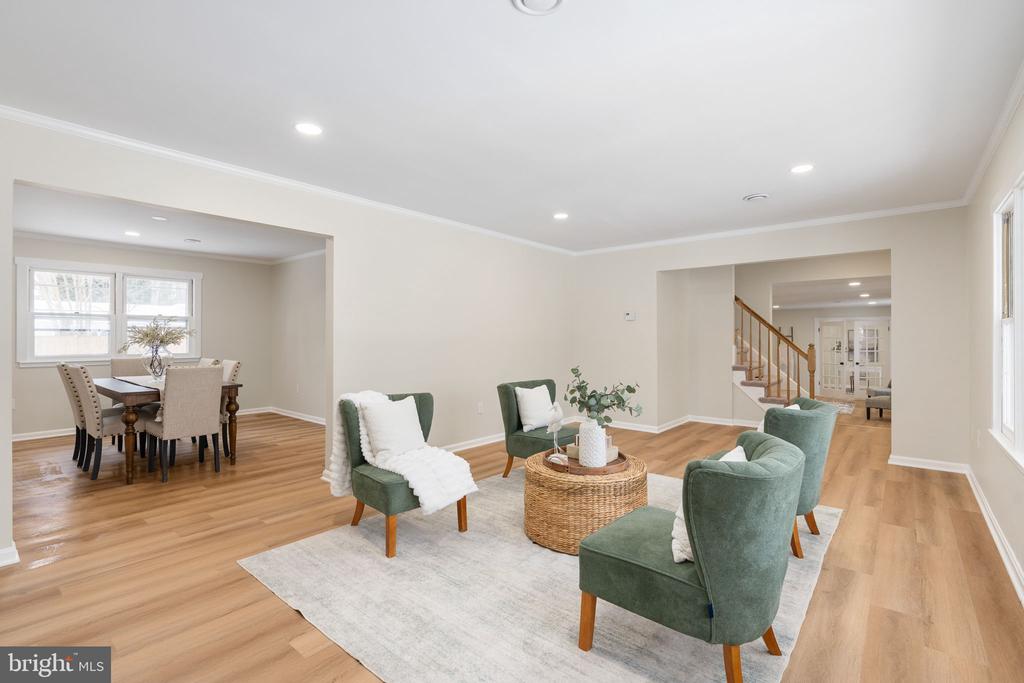 3234 RIVERVIEW DRIVE