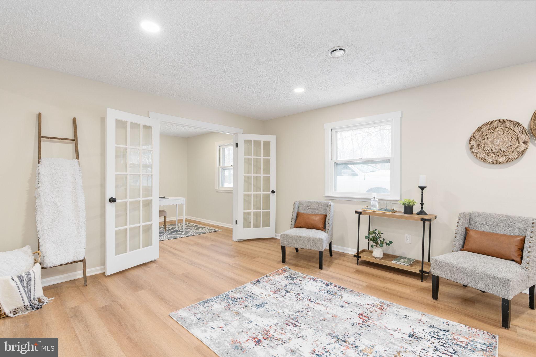 3234 RIVERVIEW DRIVE