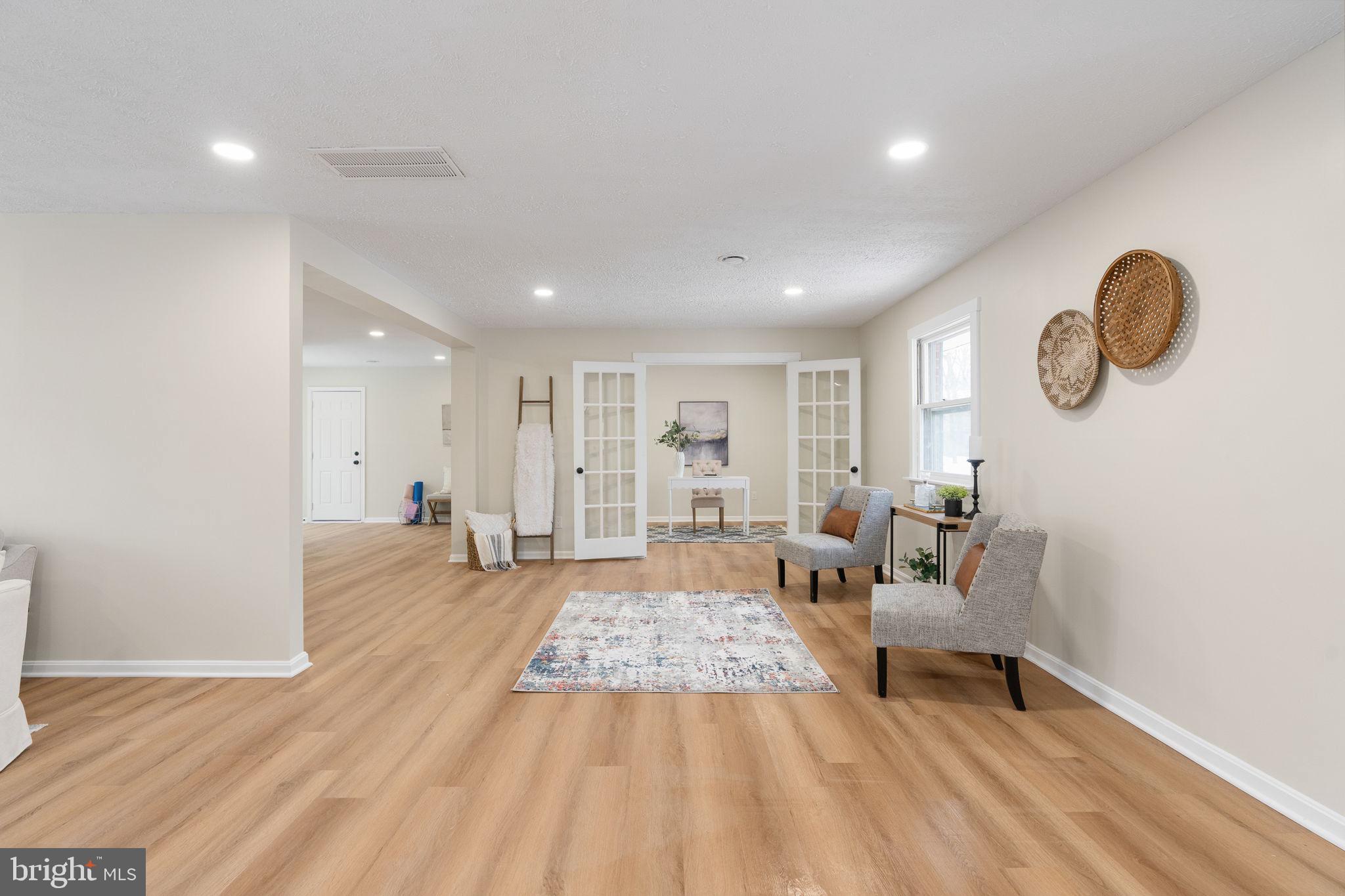 3234 RIVERVIEW DRIVE