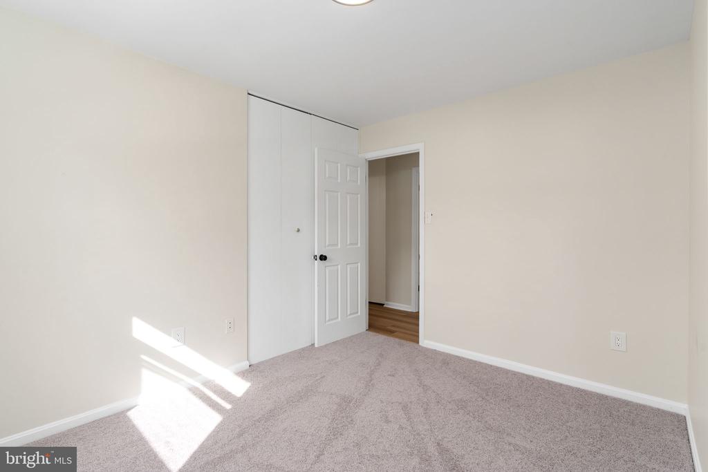 3234 RIVERVIEW DRIVE