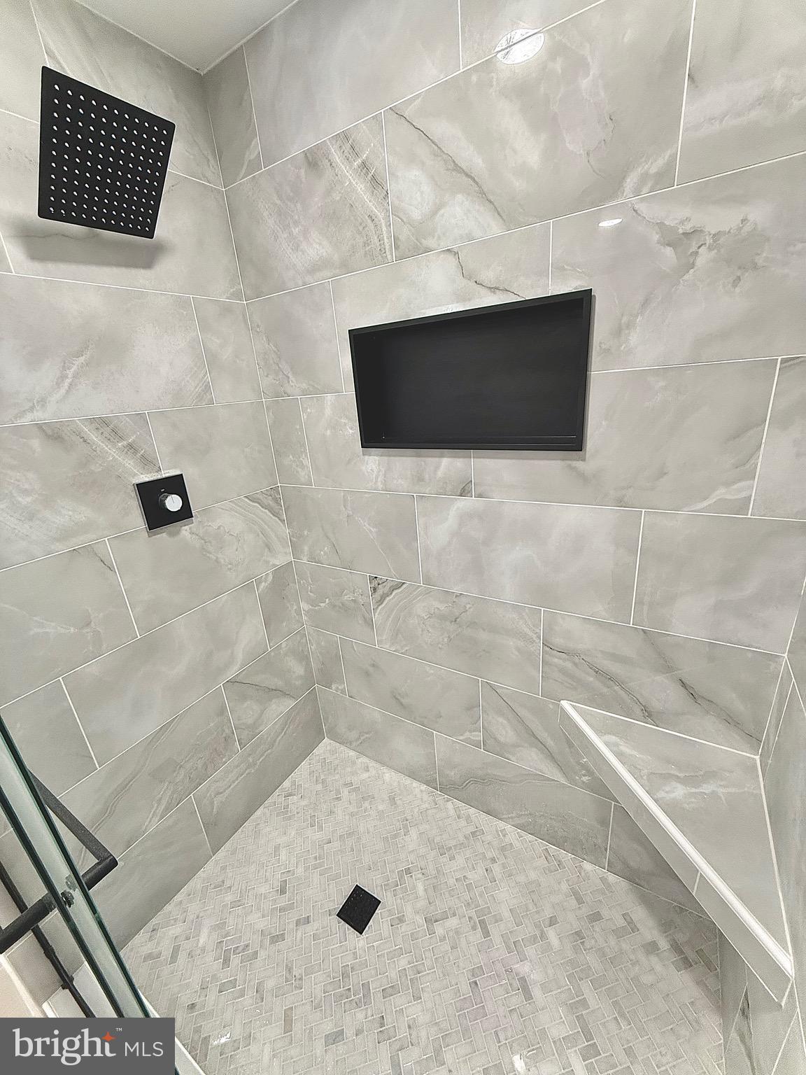 3234 RIVERVIEW DRIVE