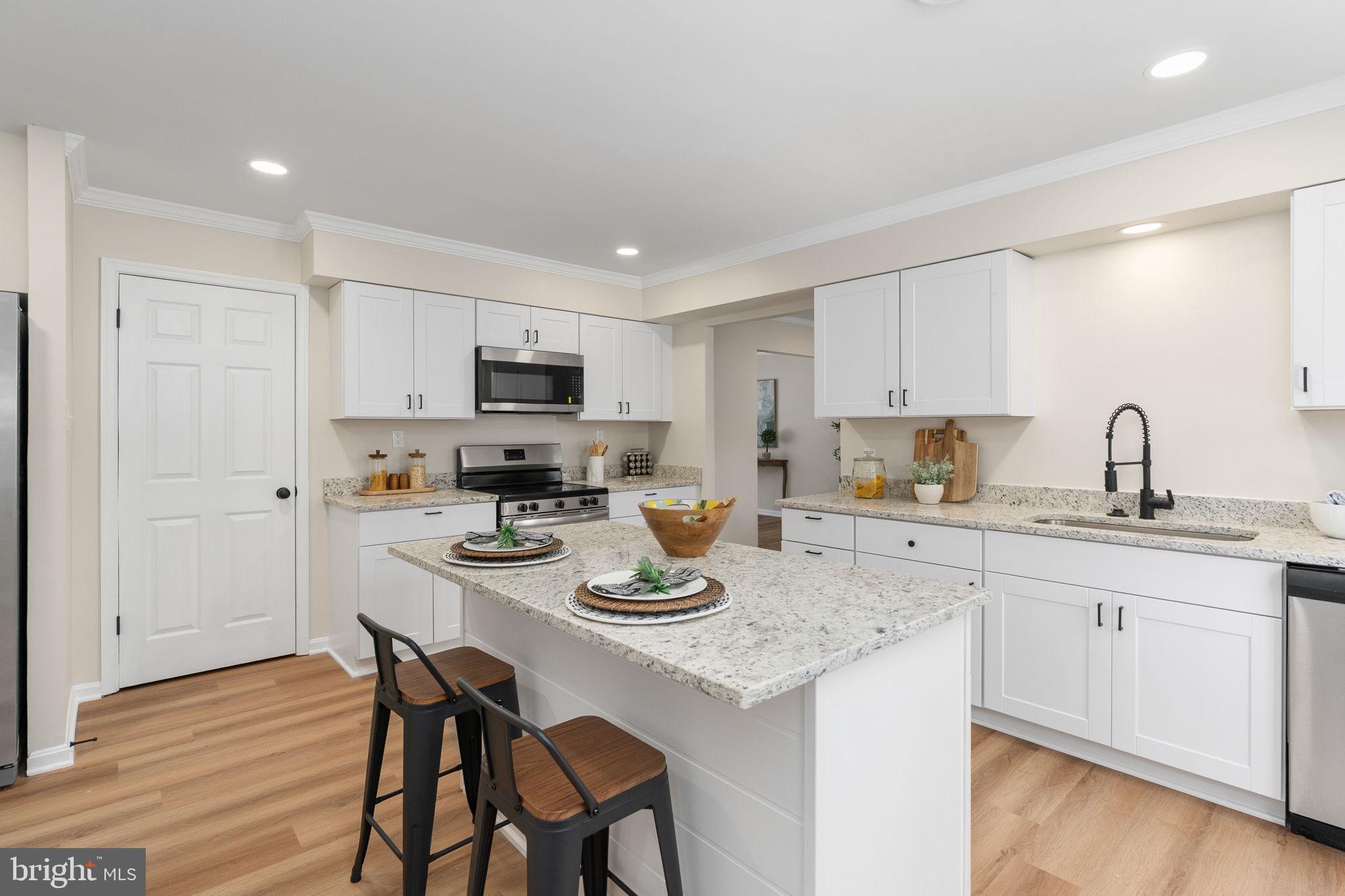 3234 RIVERVIEW DRIVE