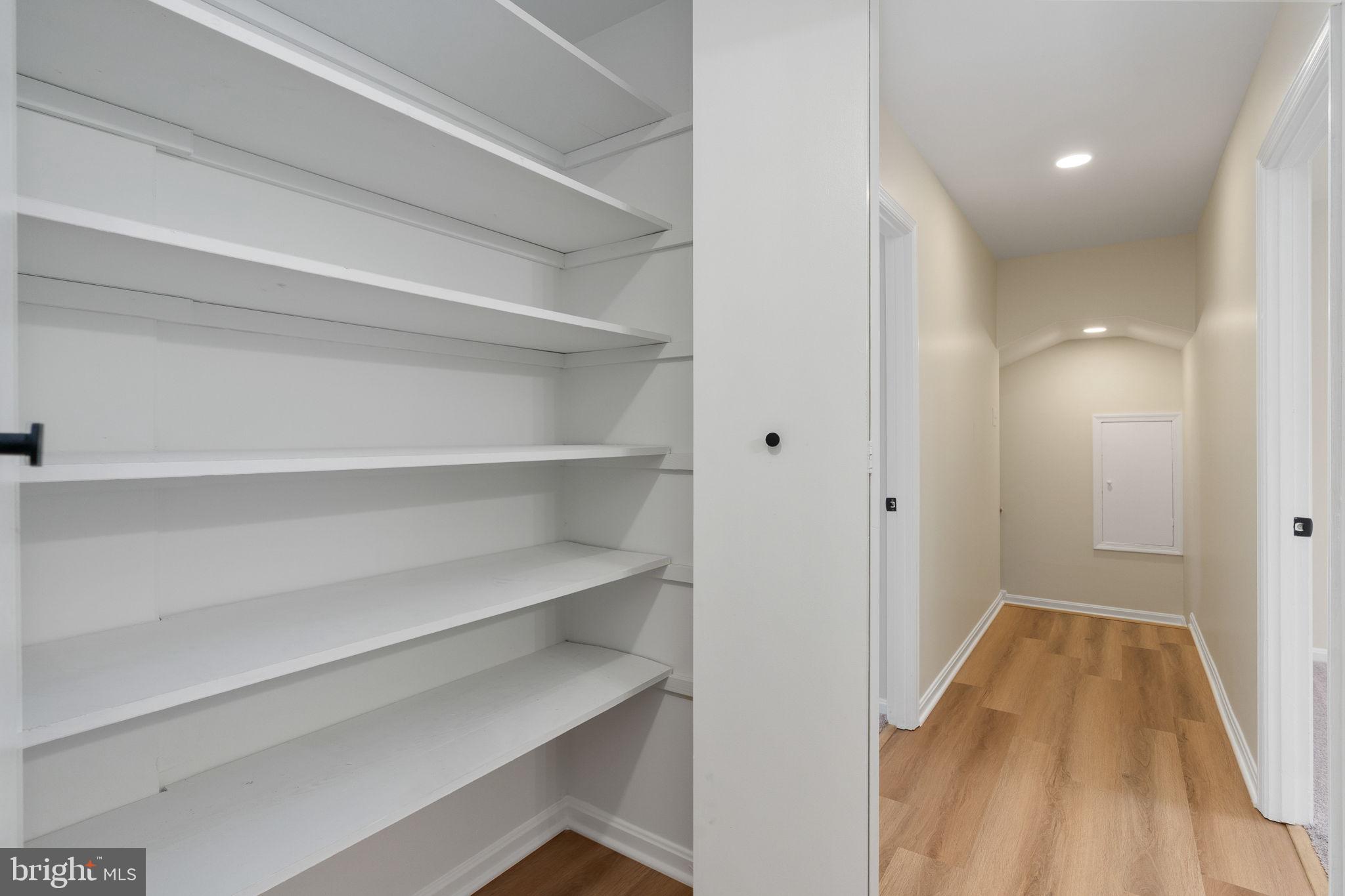 3234 RIVERVIEW DRIVE