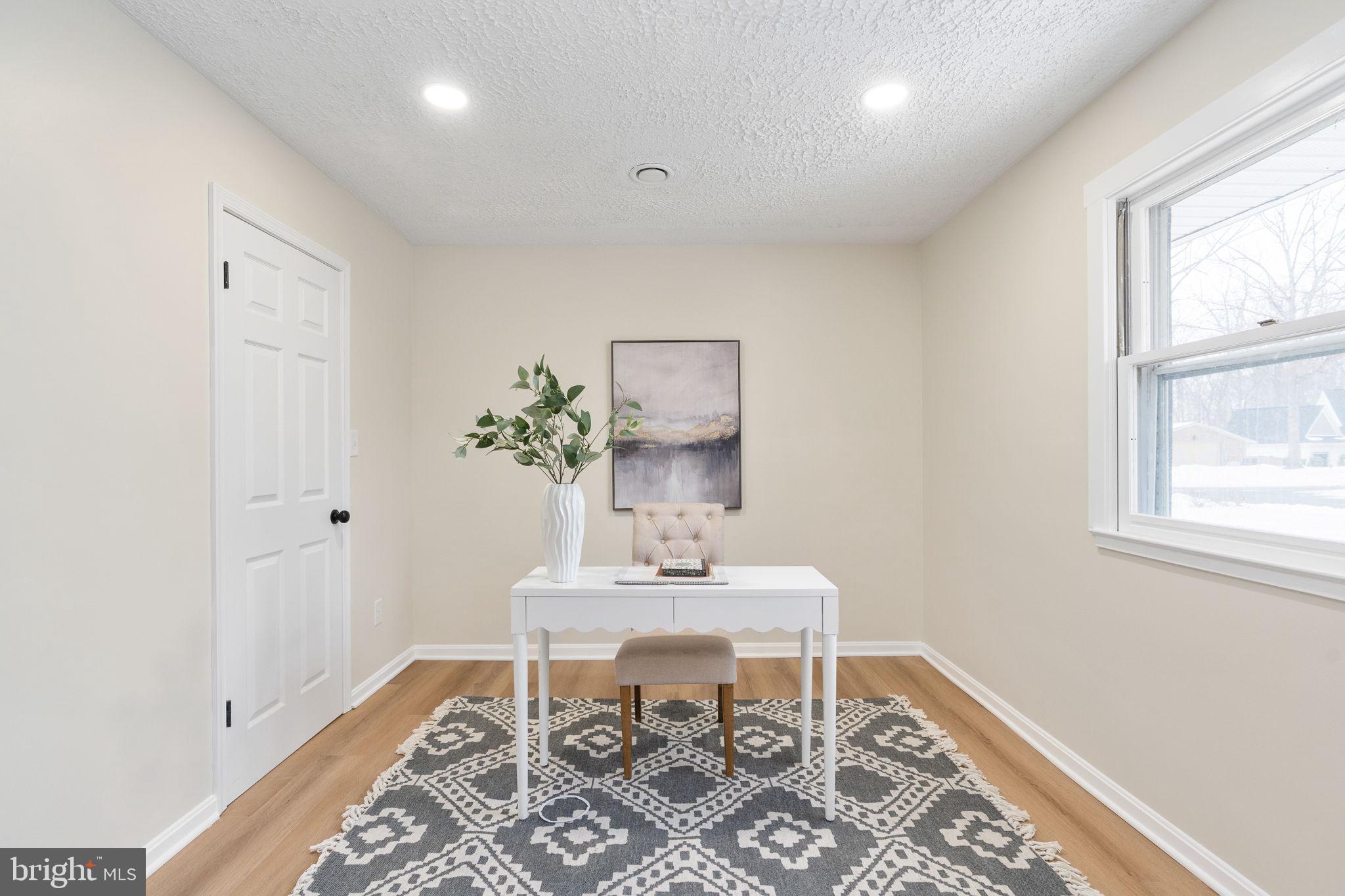 3234 RIVERVIEW DRIVE