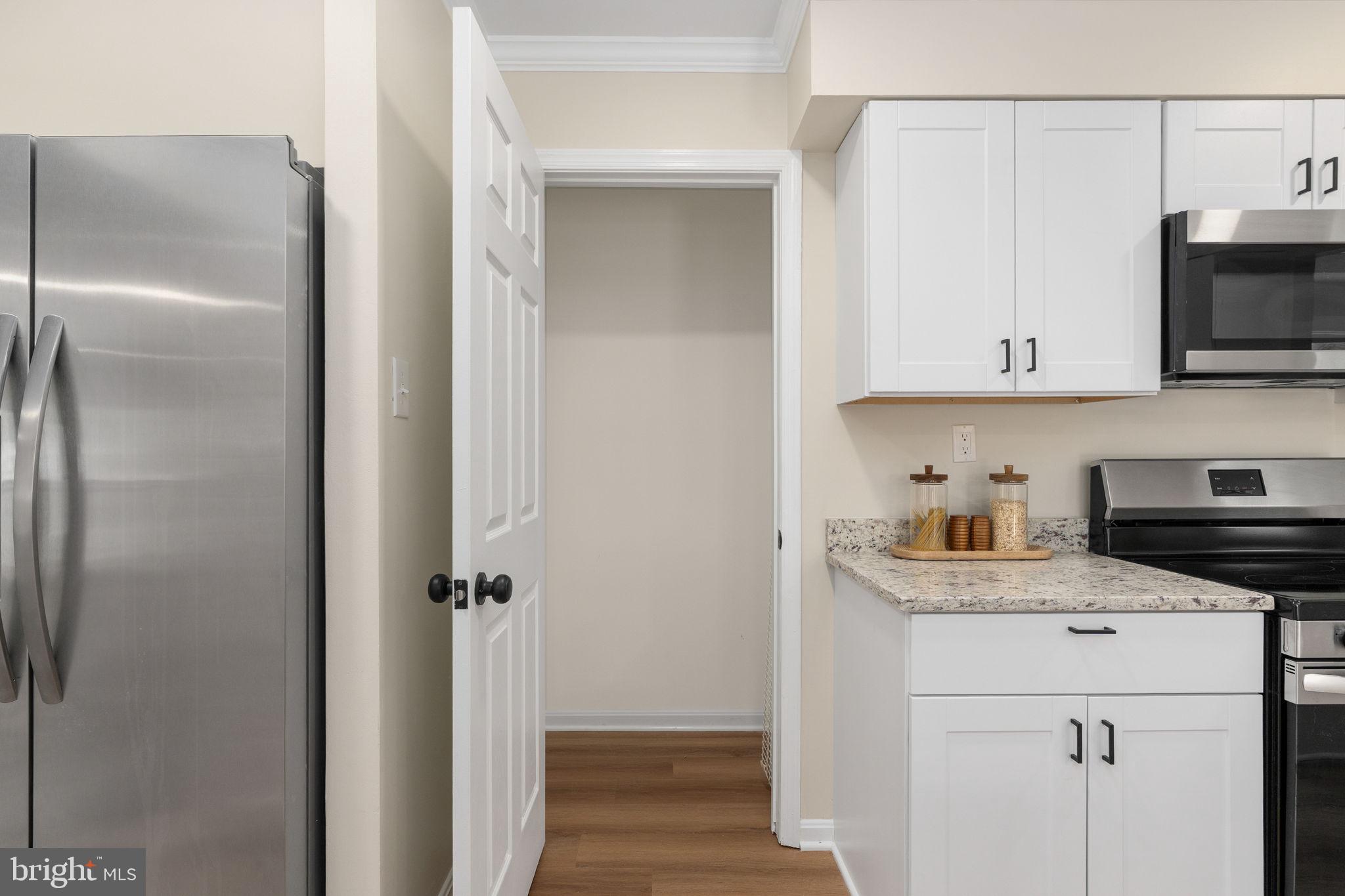 3234 RIVERVIEW DRIVE