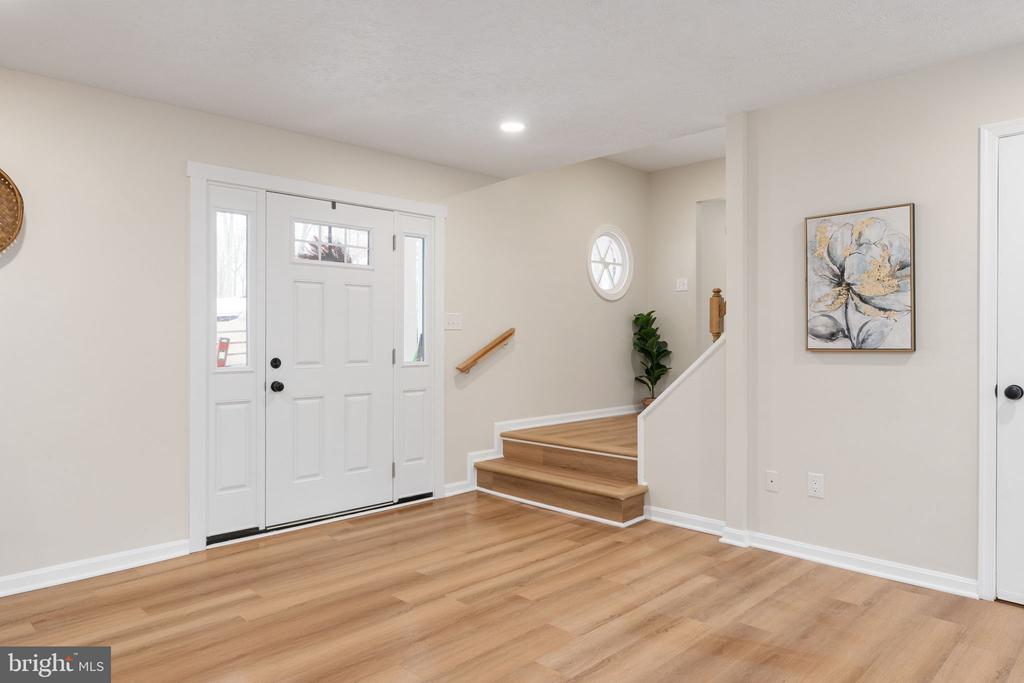 3234 RIVERVIEW DRIVE