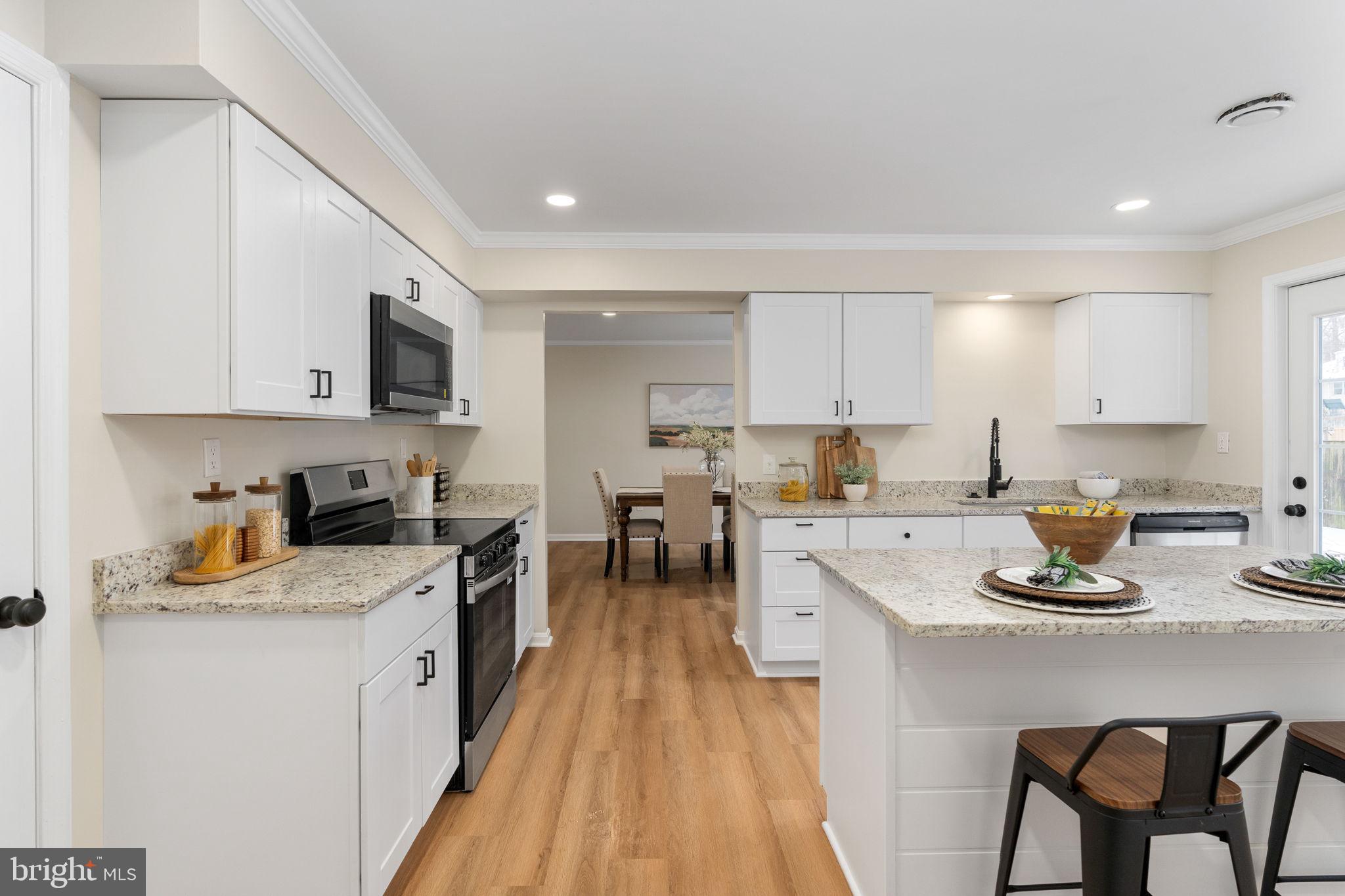 3234 RIVERVIEW DRIVE