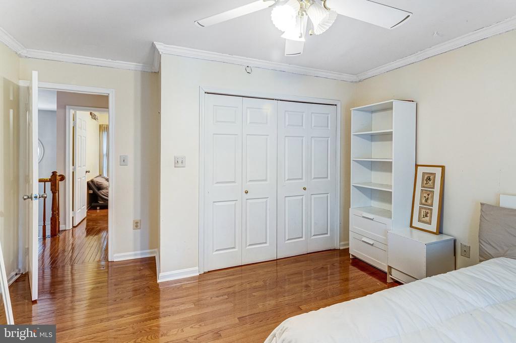 14592 ESTATE DRIVE