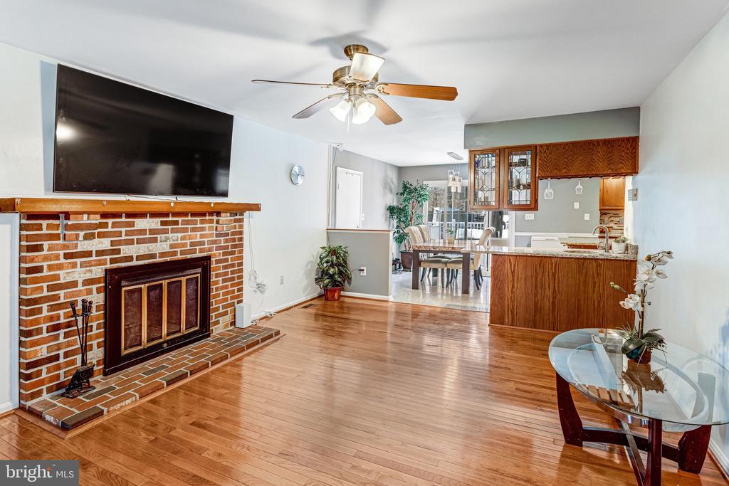 14592 ESTATE DRIVE
