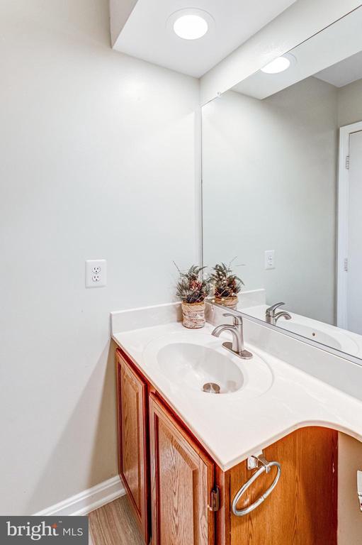 14592 ESTATE DRIVE