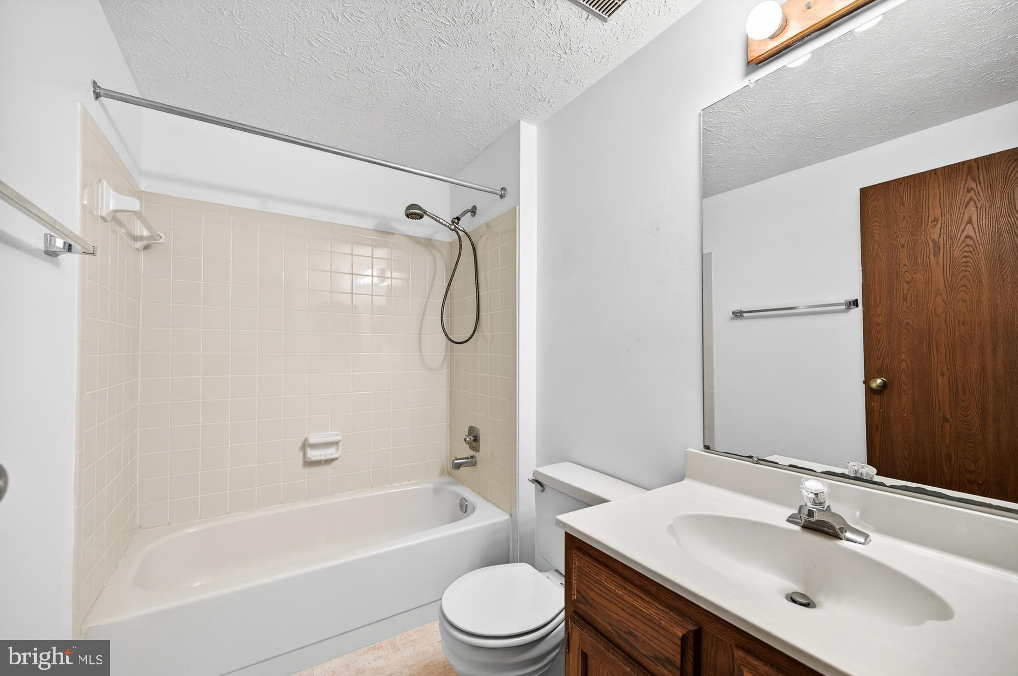 16200 HENDERSON LANE