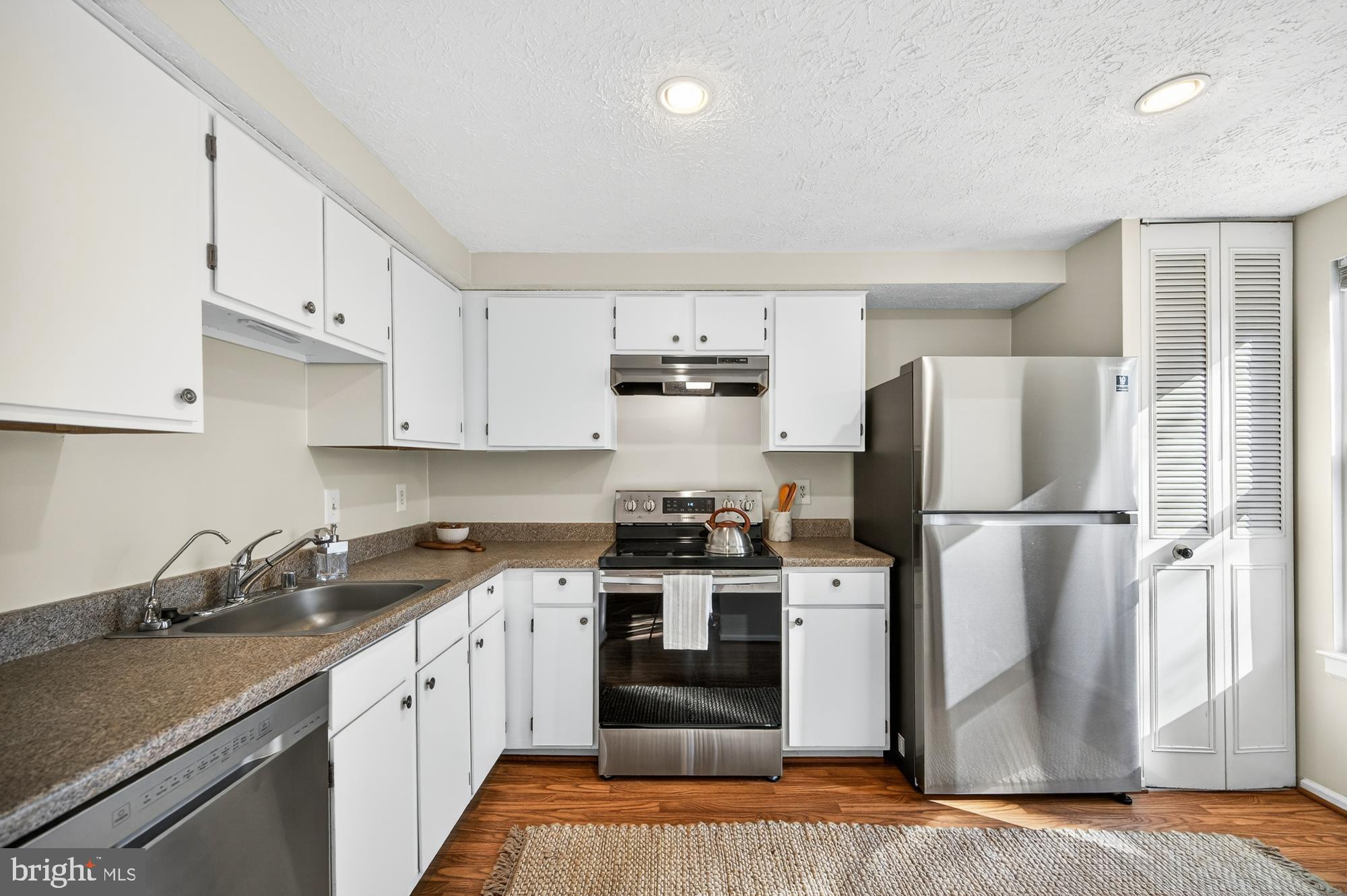 16200 HENDERSON LANE