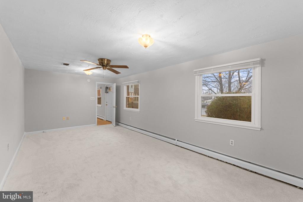 13200 HAWTHORN LANE