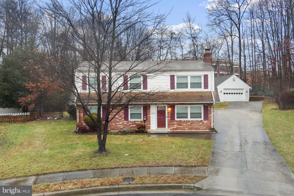 13200 HAWTHORN LANE